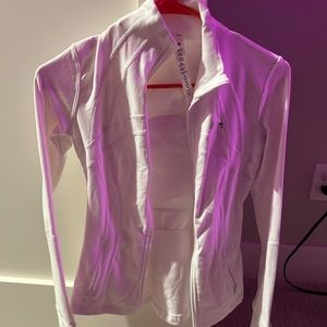White lulu define jacket